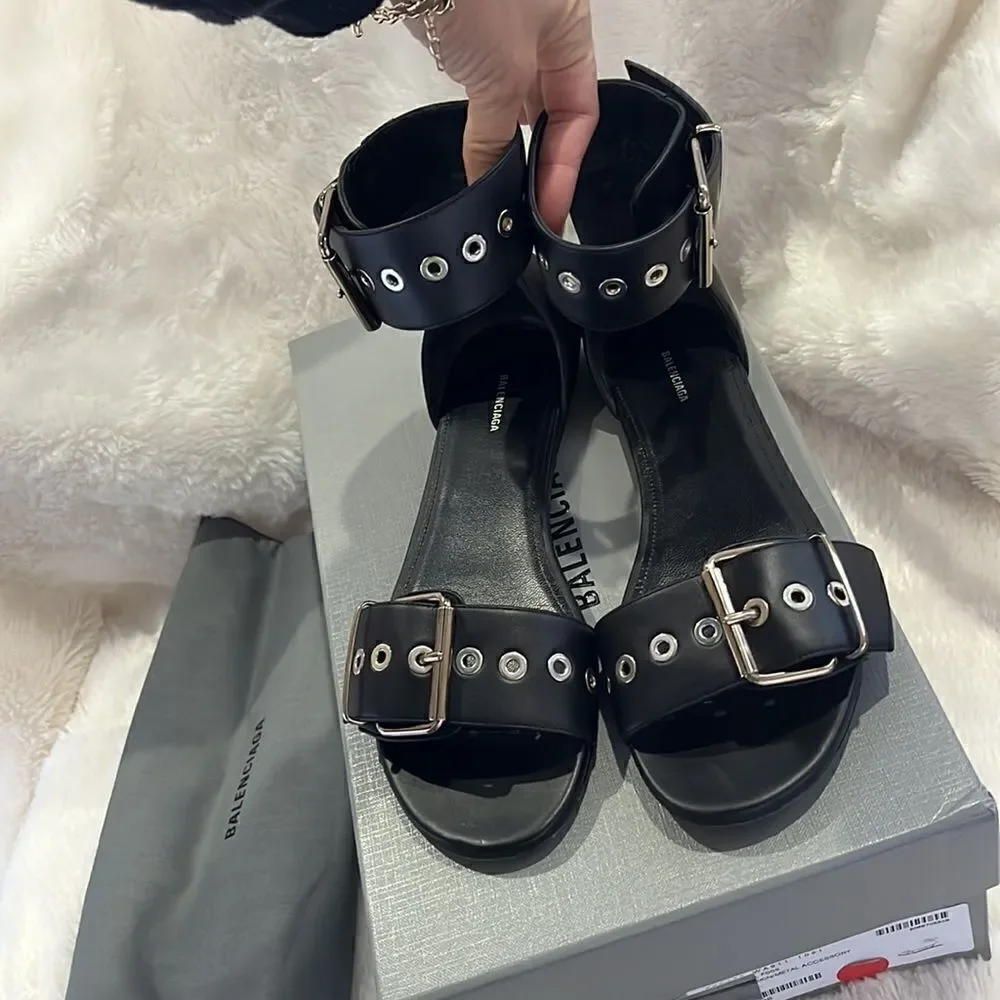 Balenciaga sandals   - Picture 2 of 10